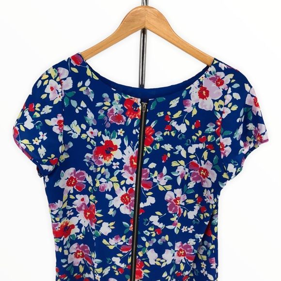 Yumi Kim Love Potion Mini Dress in Blue Floral Zippered Back size Medium - Picture 6 of 11
